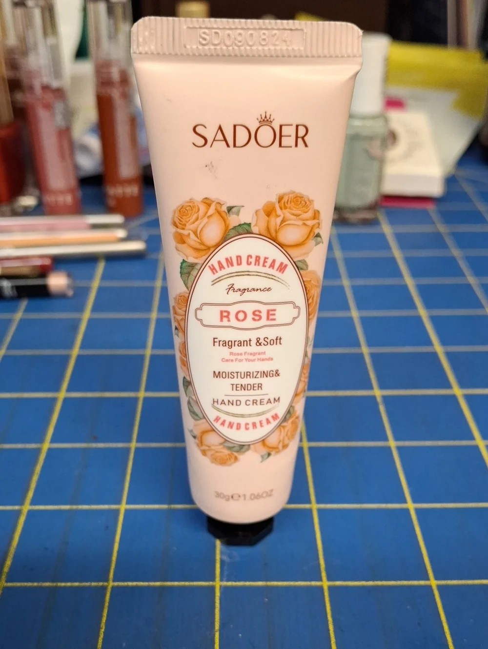 Rose Hand Cream Moisturizing Hand Cream 30g New Sealed Tube